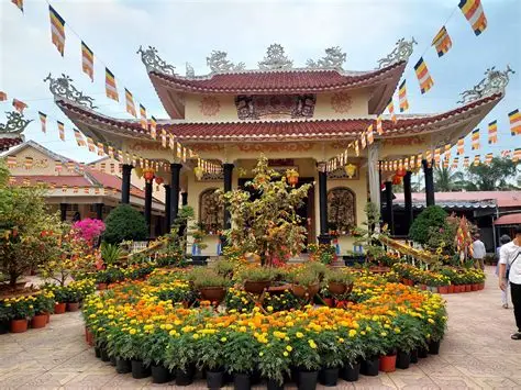 chua Long Hoa