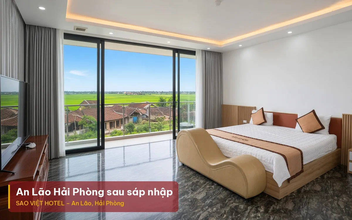 An Lão Hải Phòng sau sáp nhập – phòng lớn sàn đá, cửa kính nhìn ra cánh đồng tại Sao Việt Hotel, kèm tiêu đề bài viết