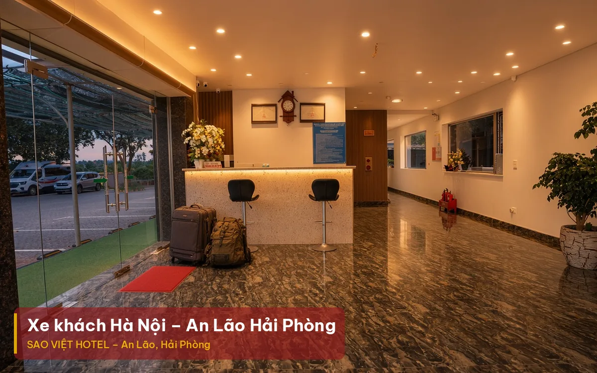 Xe khách Hà Nội An Lão Hải Phòng – sảnh lễ tân sàn đá, cửa kính lớn của Sao Việt Hotel, kèm tiêu đề bài viết